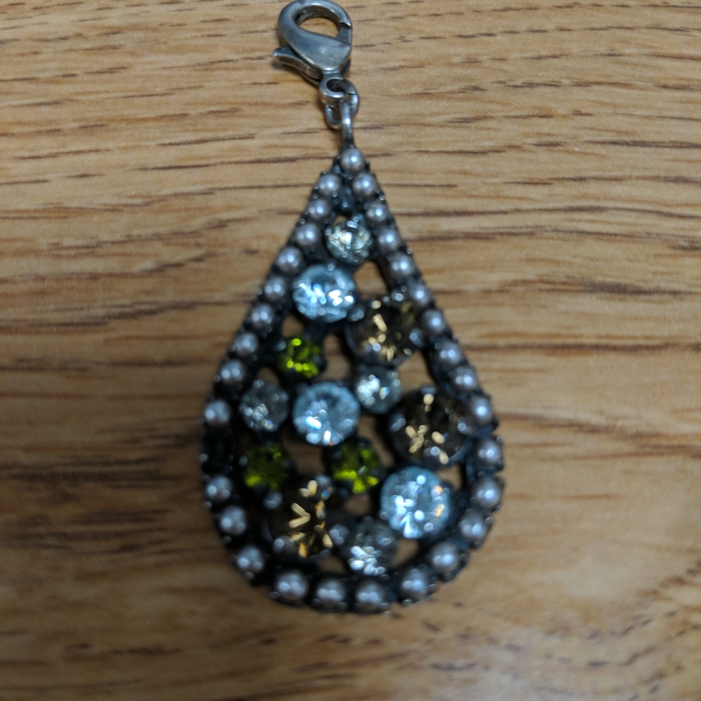 Retired Sabika Vintage Pendant